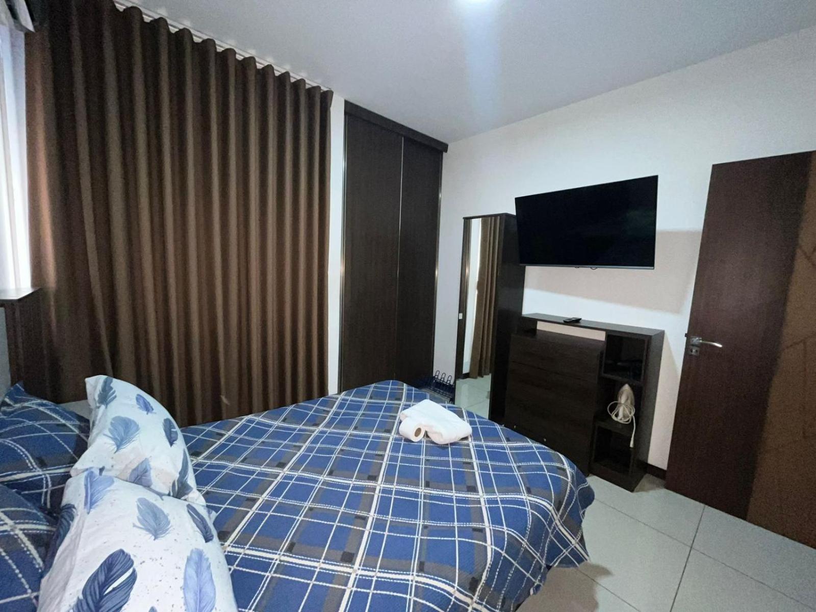 Apartamento Departamentoo Nuevo Amoblado Cerca A Uagrm, Con Excelente Vista Santa Cruz de La Sierra Exterior foto